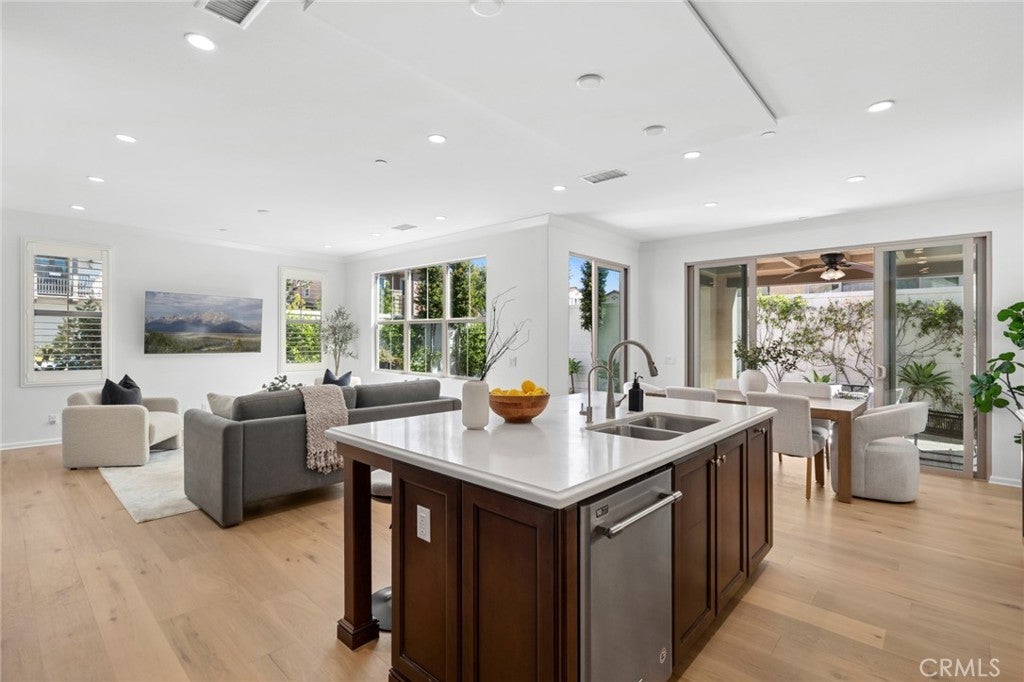 Photo of Listing #OC26057673