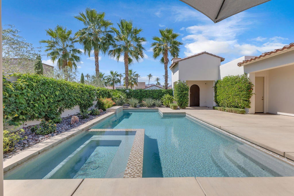 Photo of Listing #219145198DA