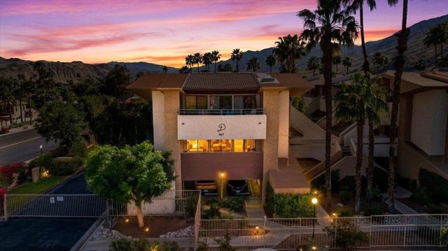 467 S Calle El Segundo # D1, Palm Springs