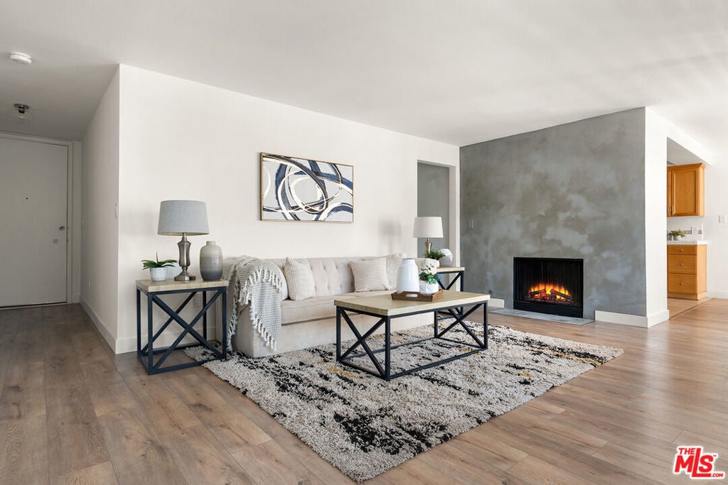 Photo of Listing #26667757