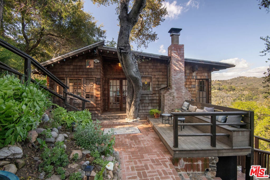 Photo of Listing #26667879