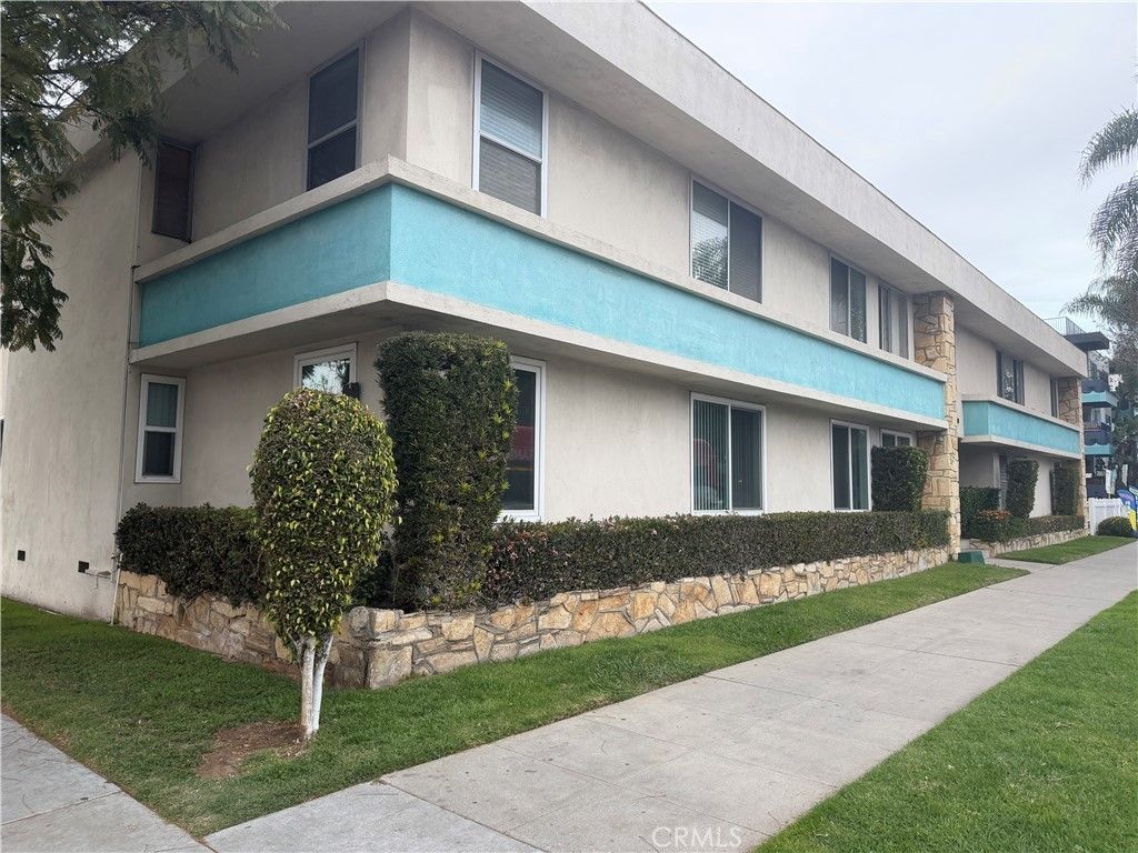 1101 E Ocean, Long Beach