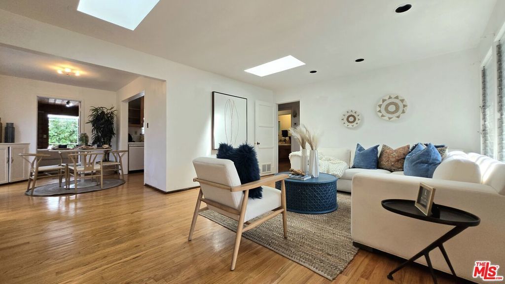 Photo of Listing #26660641