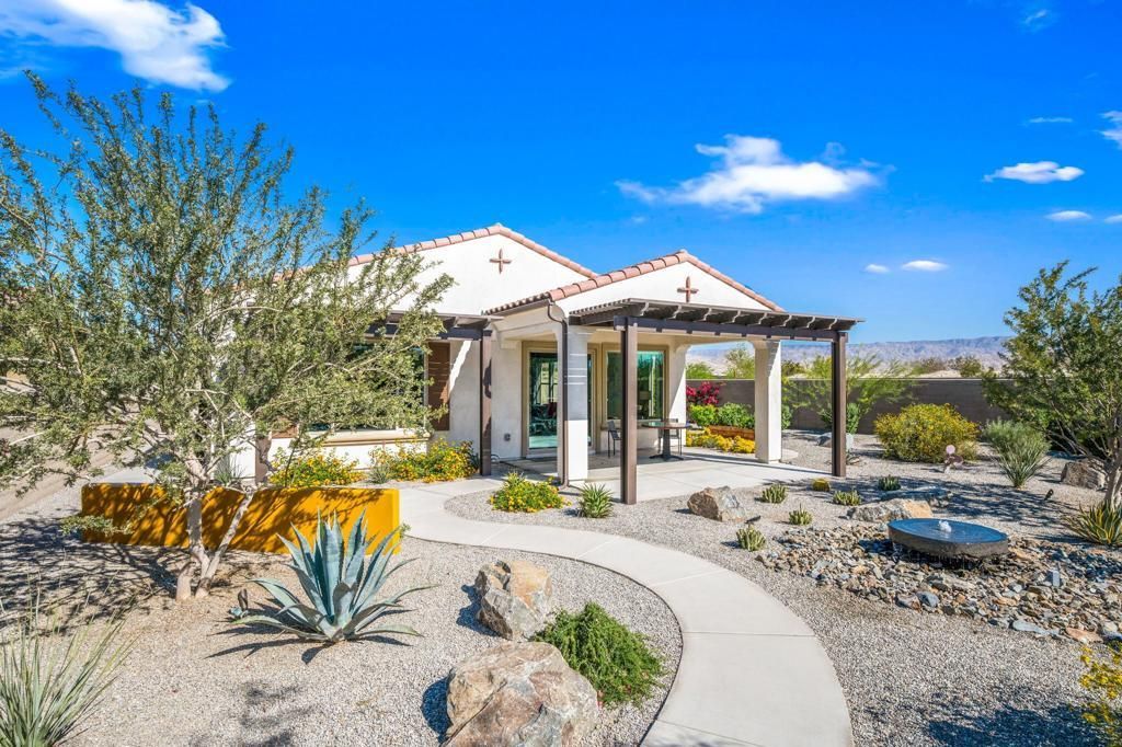 83 Cabernet, Rancho Mirage