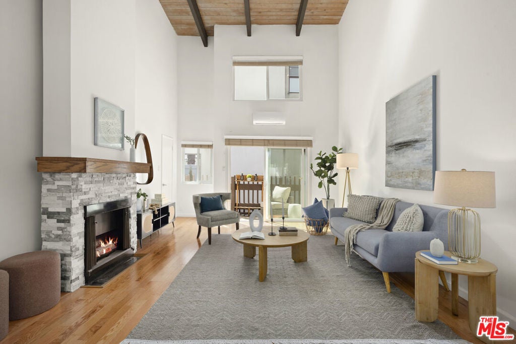 Photo of Listing #26667059