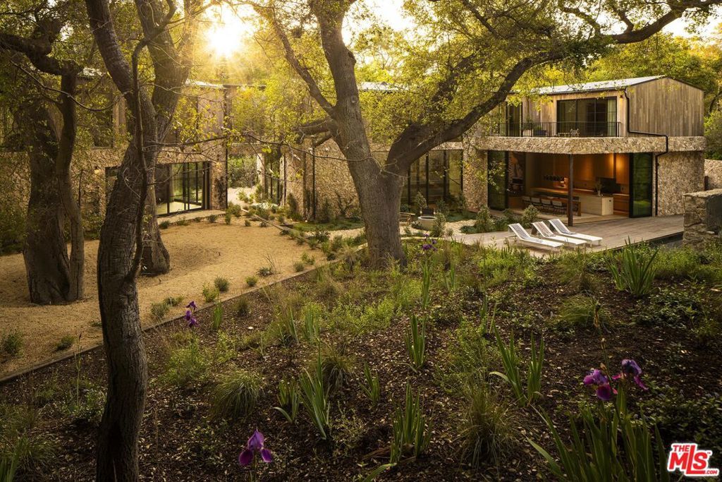 Photo of Listing #26666919