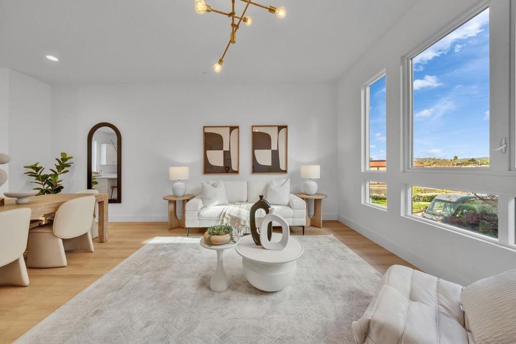 Photo of Listing #ML82039855