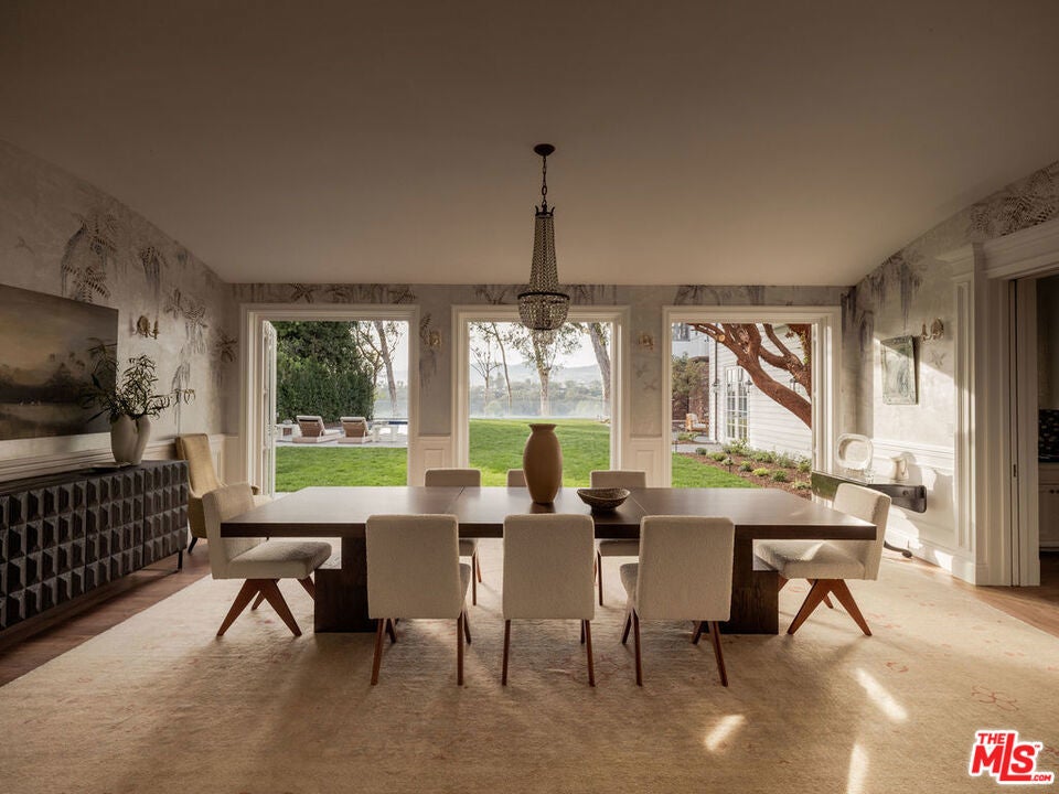 Photo of Listing #26668099