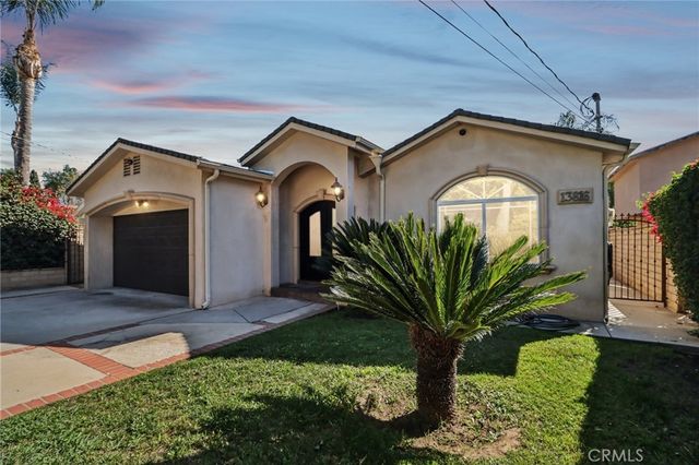 13816 Bessemer Street, Van Nuys