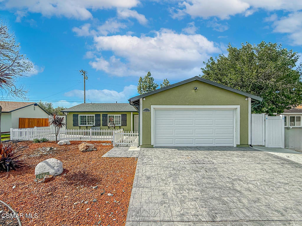 Photo of Listing #226001350