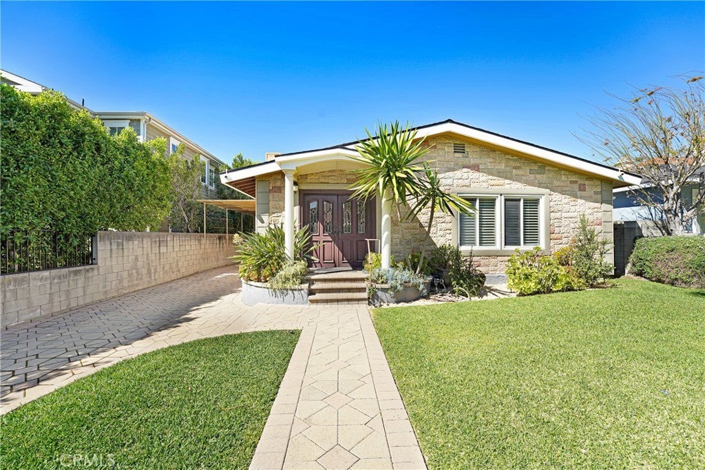 Photo of Listing #DW26062647