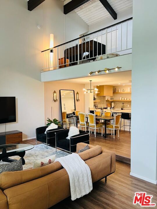 Photo of Listing #26668367