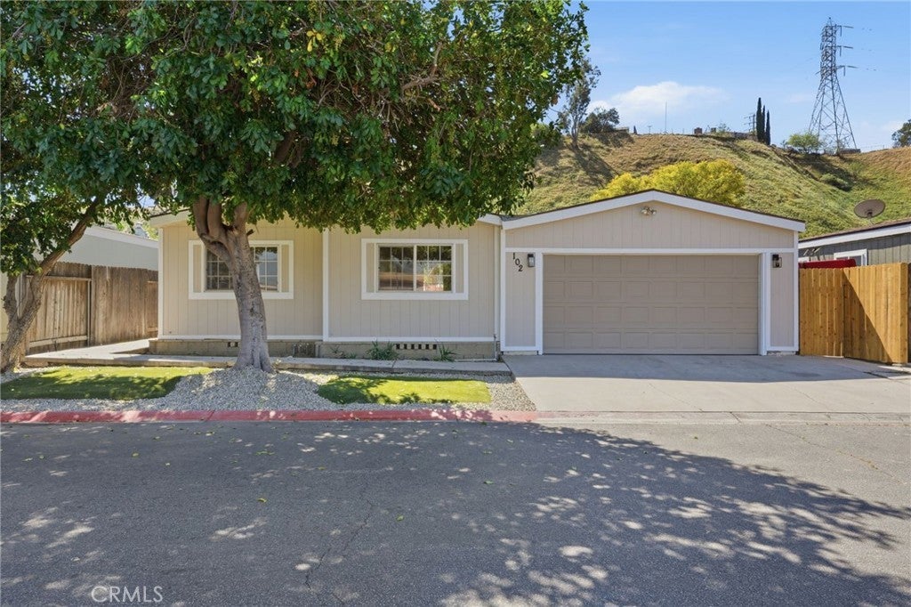 Photo of Listing #IV26062831