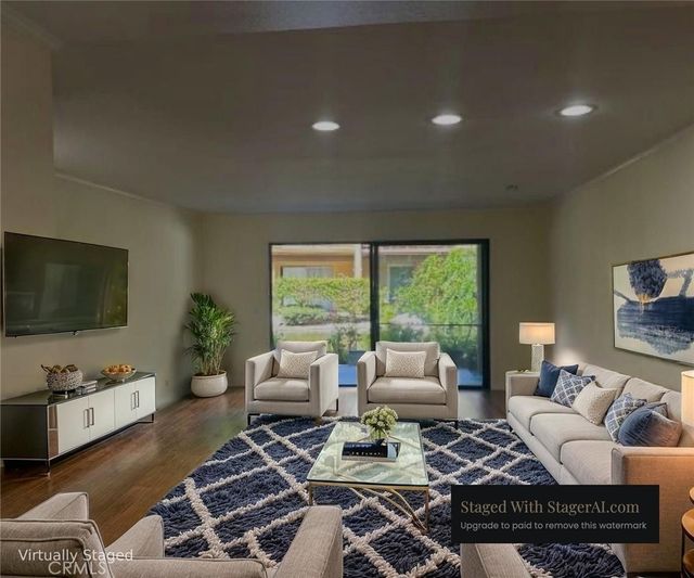 124 Tangelo Unit 390, Irvine