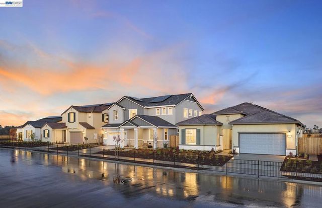 586 Lee Loop, Discovery Bay