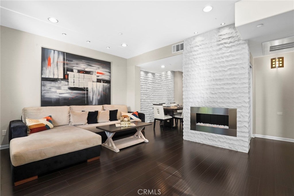 Photo of Listing #PF26059043