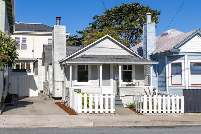 418 Fountain Avenue, Pacific Grove