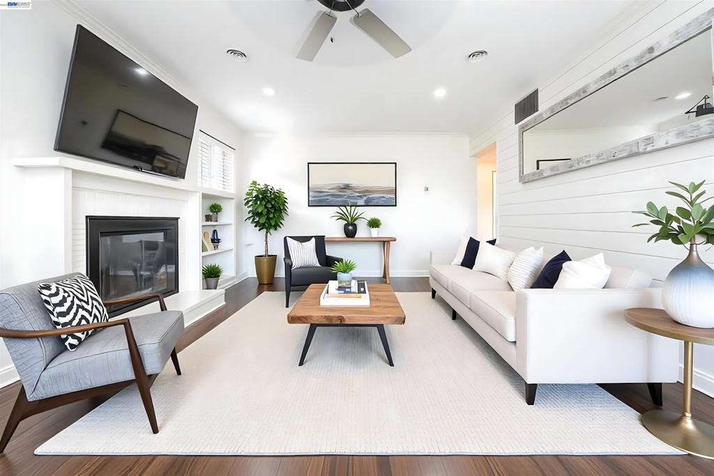 Photo of Listing #41128387