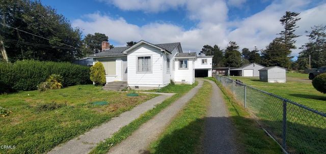 19121 Olsen Lane, Fort Bragg