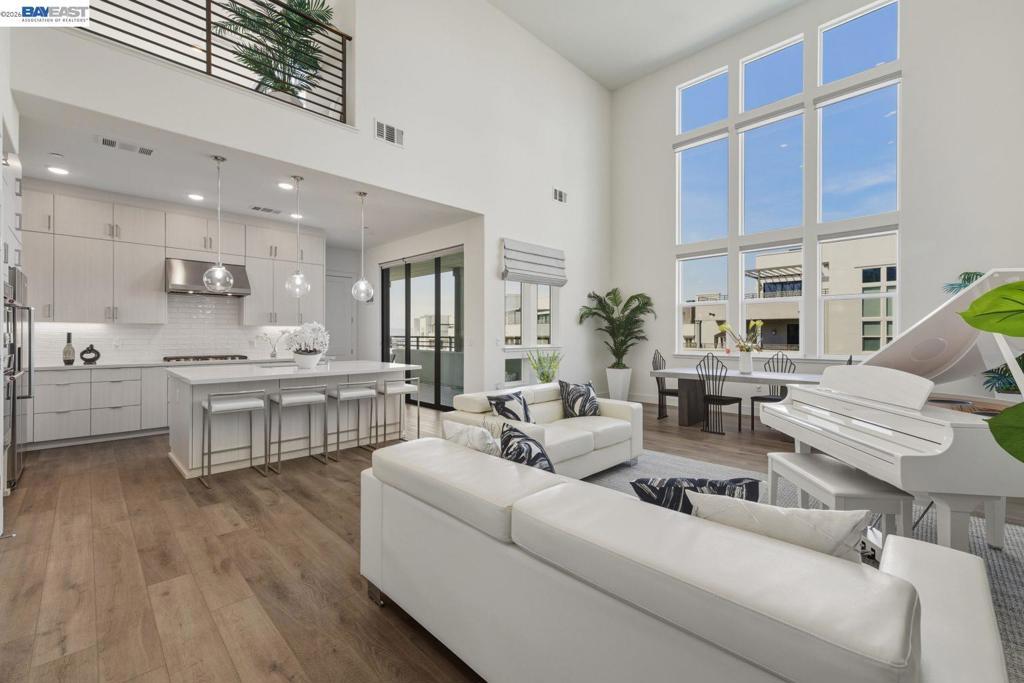 Photo of Listing #41128395