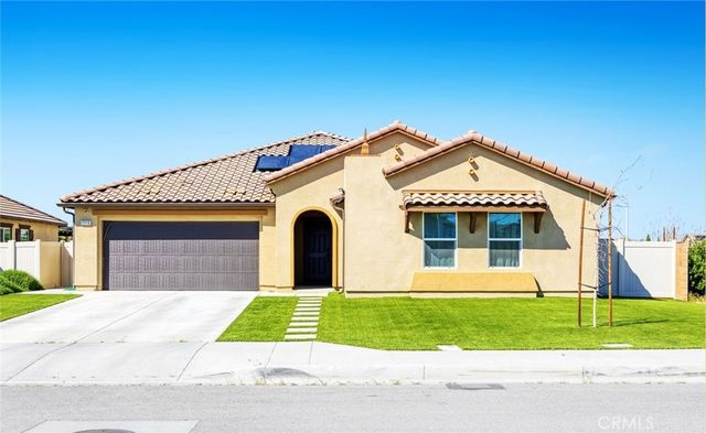 2113 E Donatello Street, Lancaster