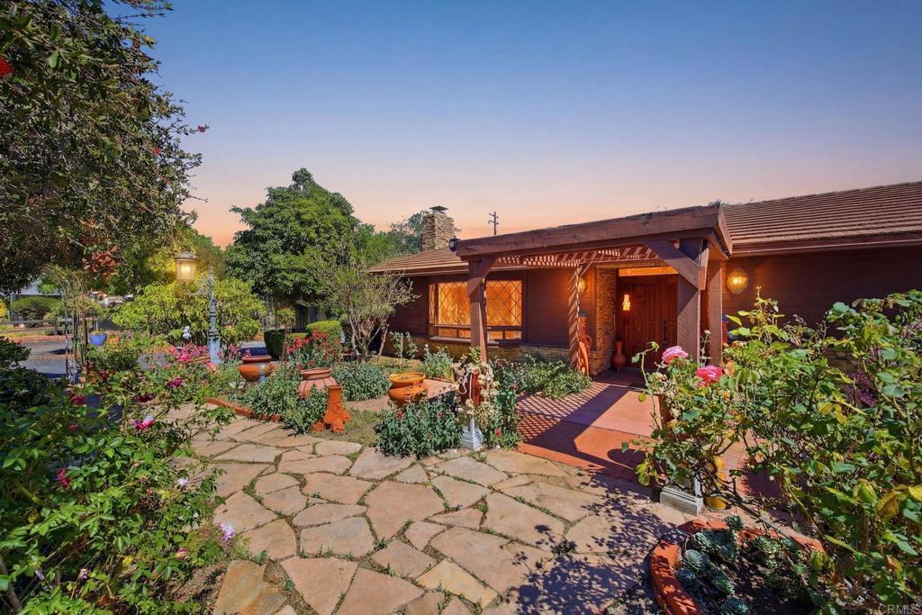 Photo of Listing #PTP2602251