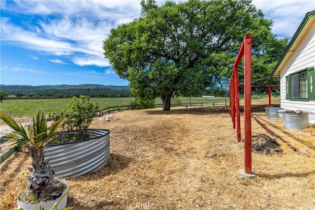 70331 Vineyard Canyon Rd., San Miguel