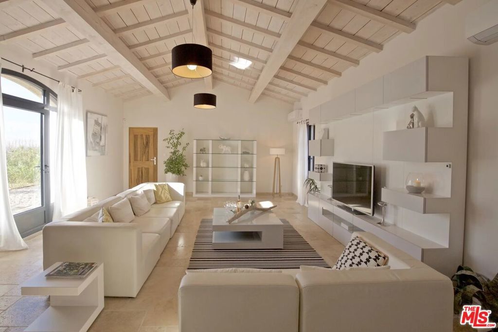 Photo of Listing #26652455