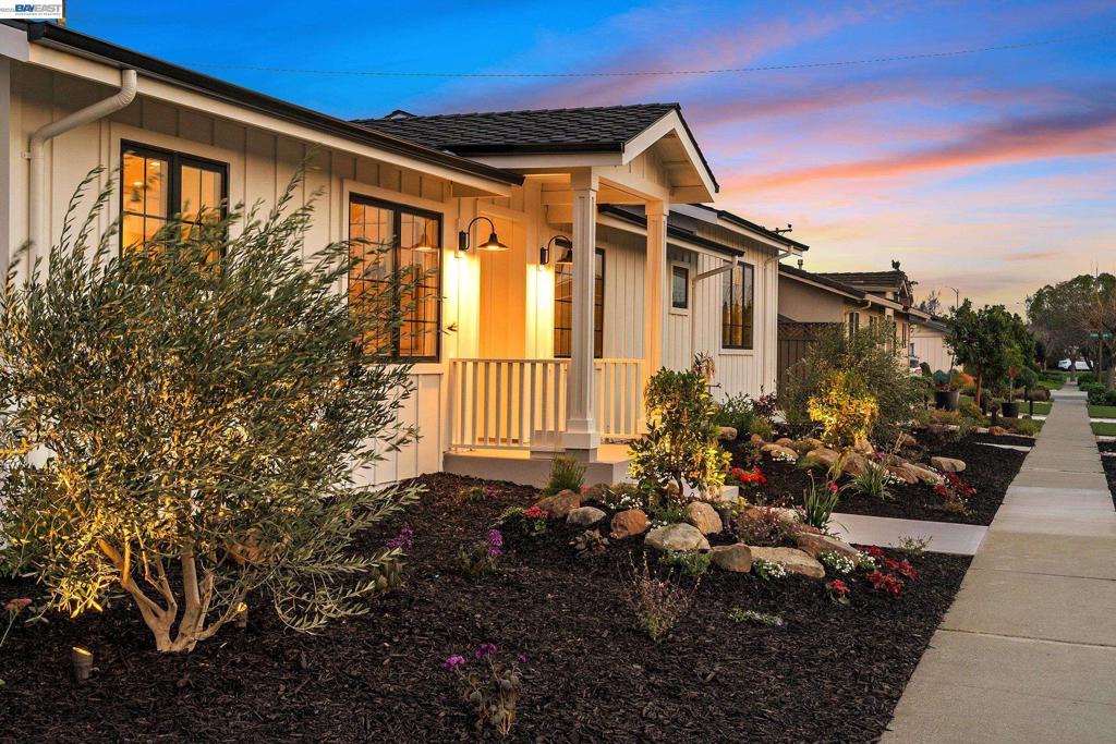 Photo of Listing #41128458