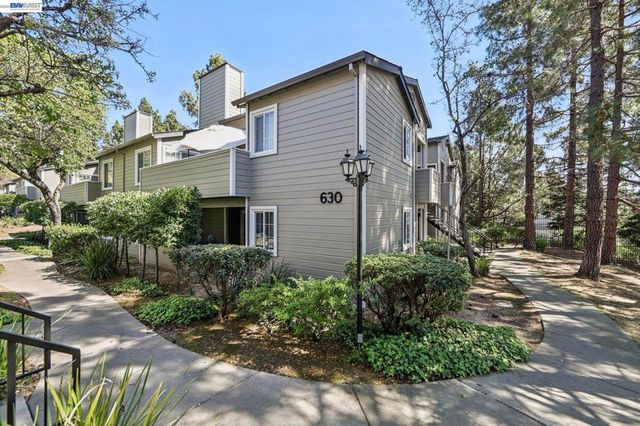 630 Canyon Oaks Drive # D, Oakland