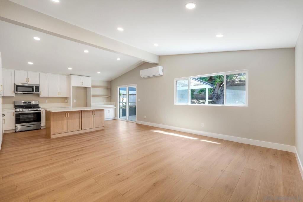 Photo of Listing #260006975SD