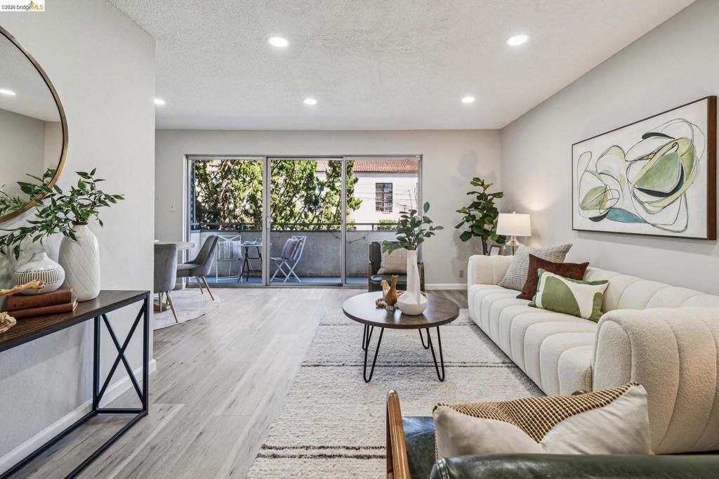 2614 Warring St # 6, Berkeley