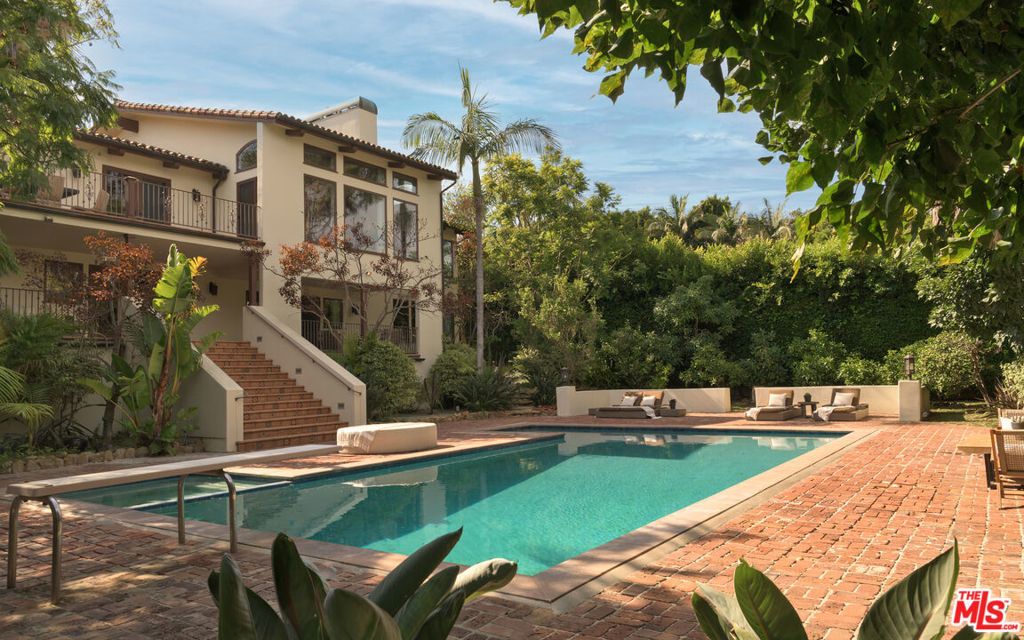 7046 Grasswood Avenue, Malibu