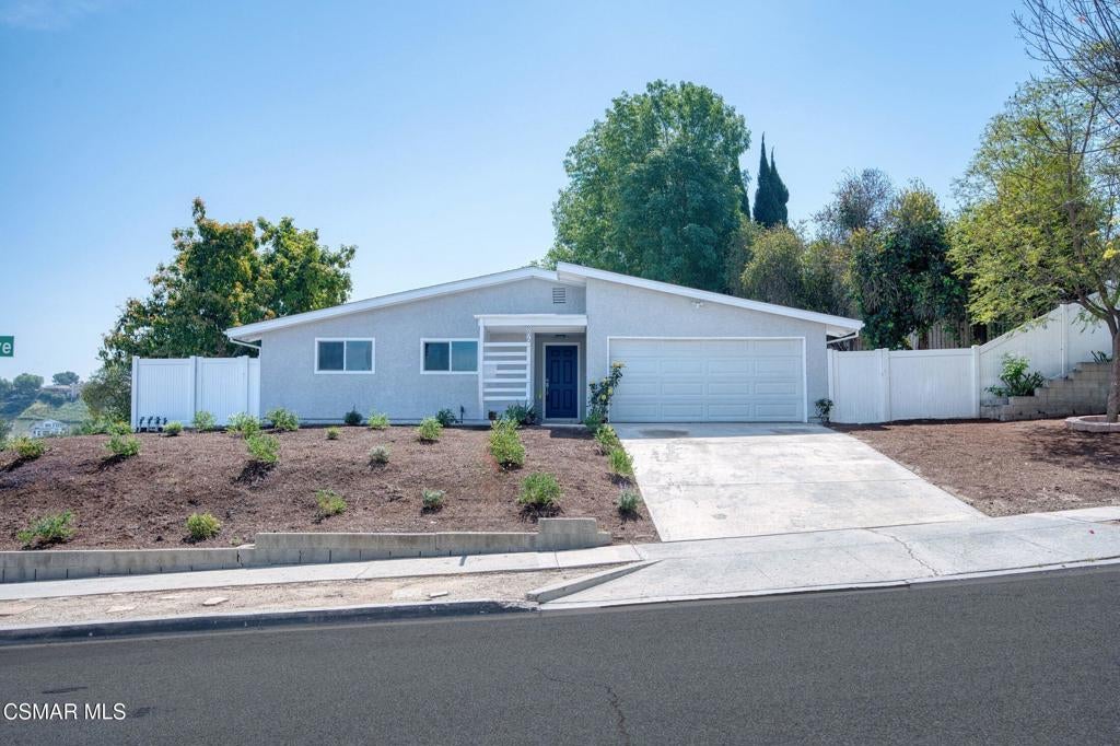 Photo of Listing #226001368