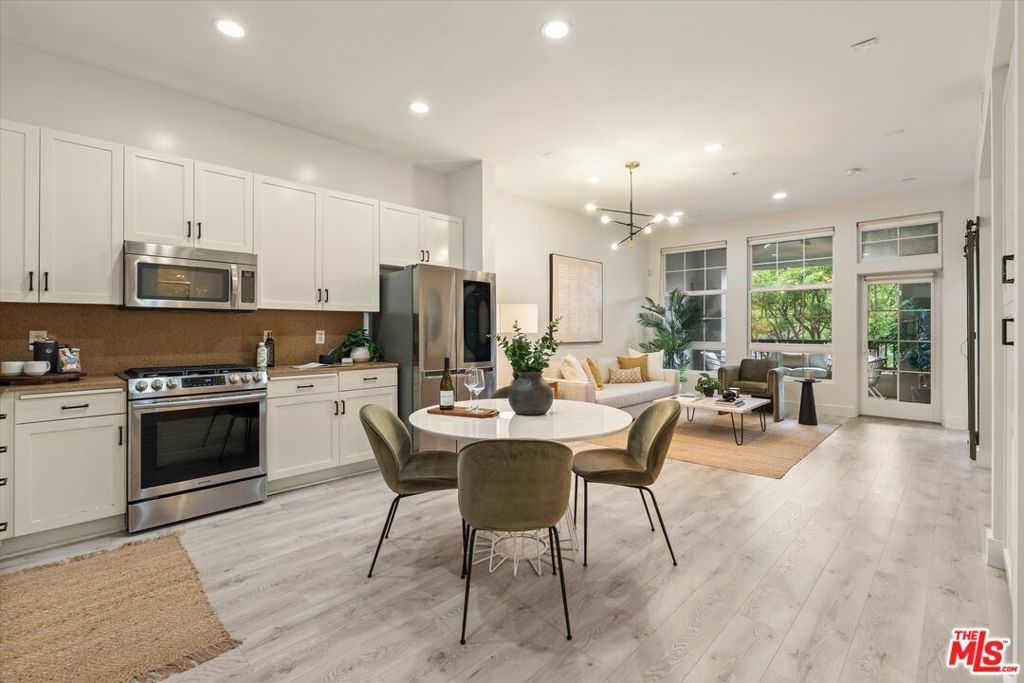 Photo of Listing #26666179