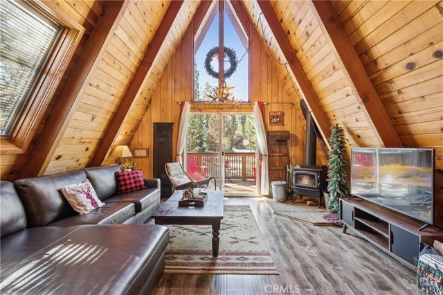 101 W Rainbow Boulevard, Big Bear City