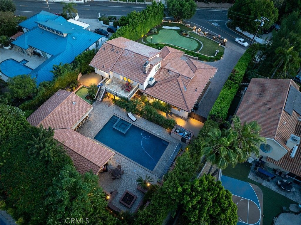 19151 Fowler, Santa Ana