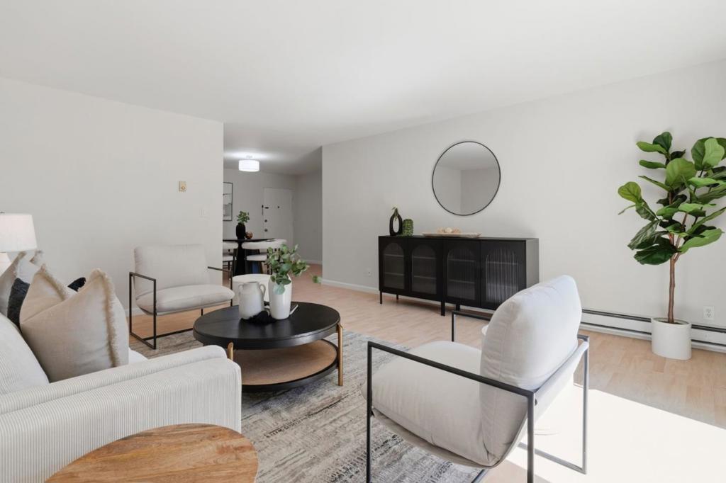 Photo of Listing #ML82040255