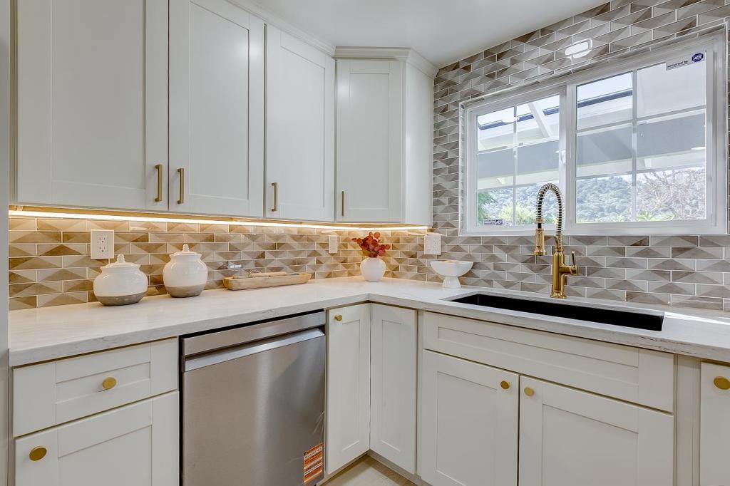 Photo of Listing #ML82040271