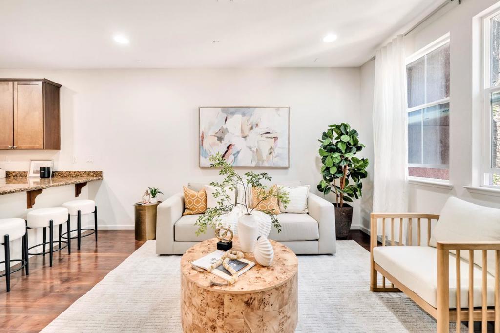 Photo of Listing #ML82039876