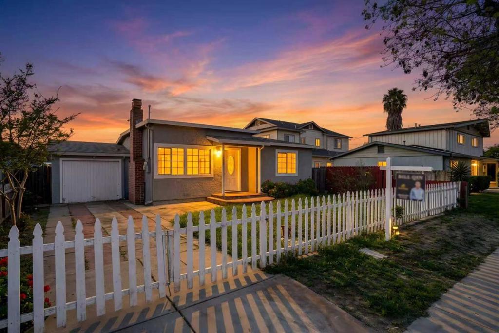 Photo of Listing #ML82040301