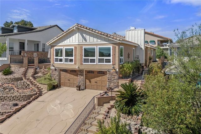 30663 Champion, Canyon Lake