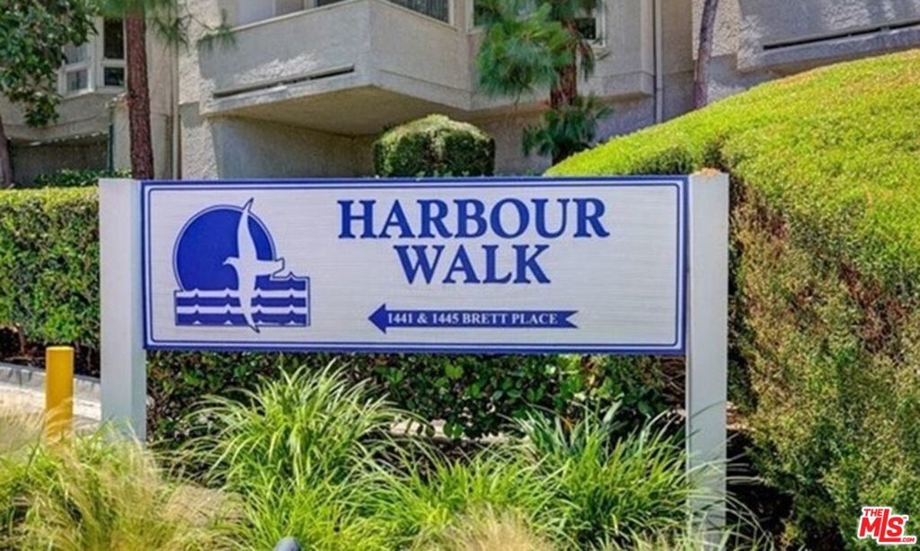 Photo of Listing #26668135