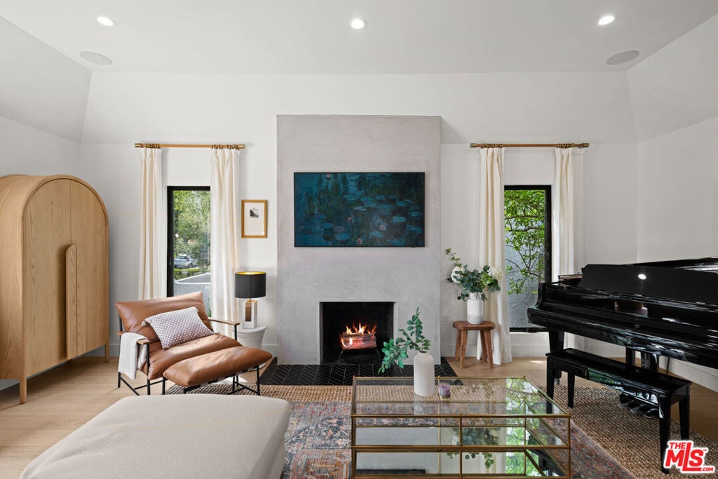 Photo of Listing #26669747