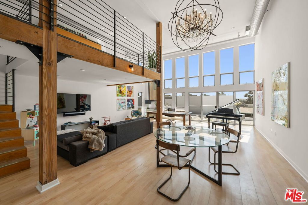 Photo of Listing #26669107