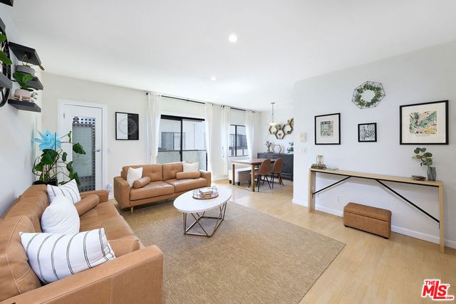 6250 Fulton Avenue # 205, Van Nuys