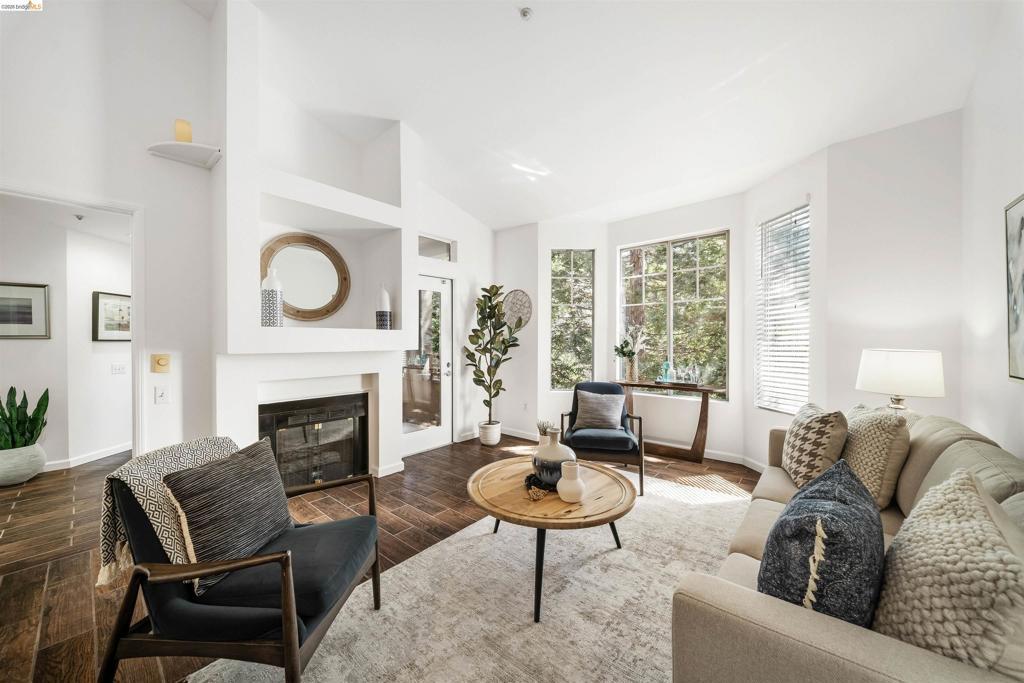 Photo of Listing #41128633