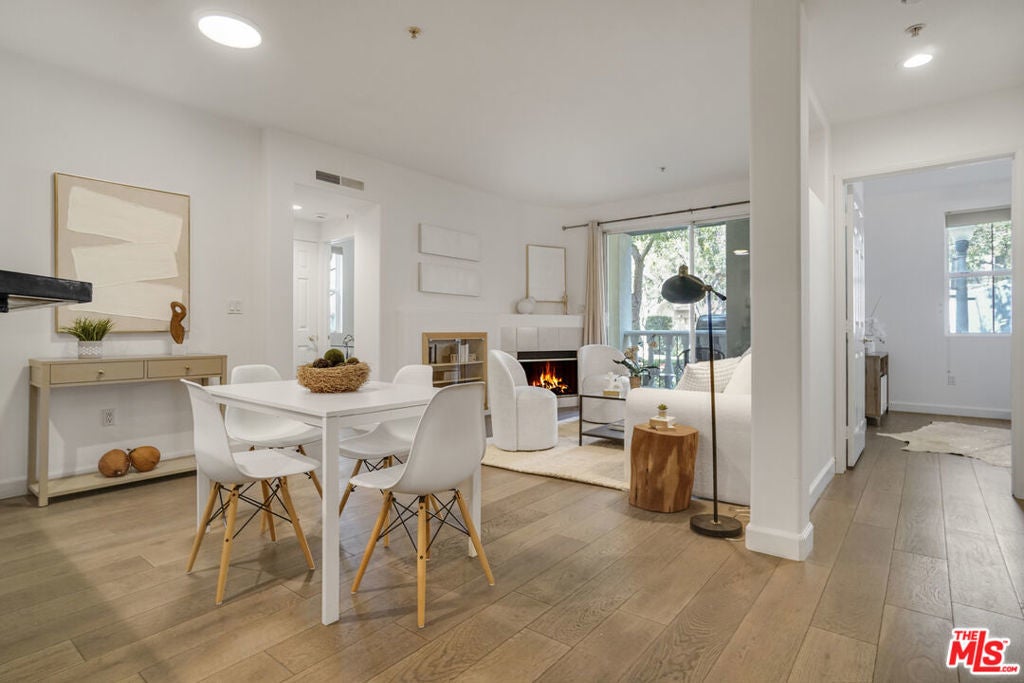 Photo of Listing #26669165