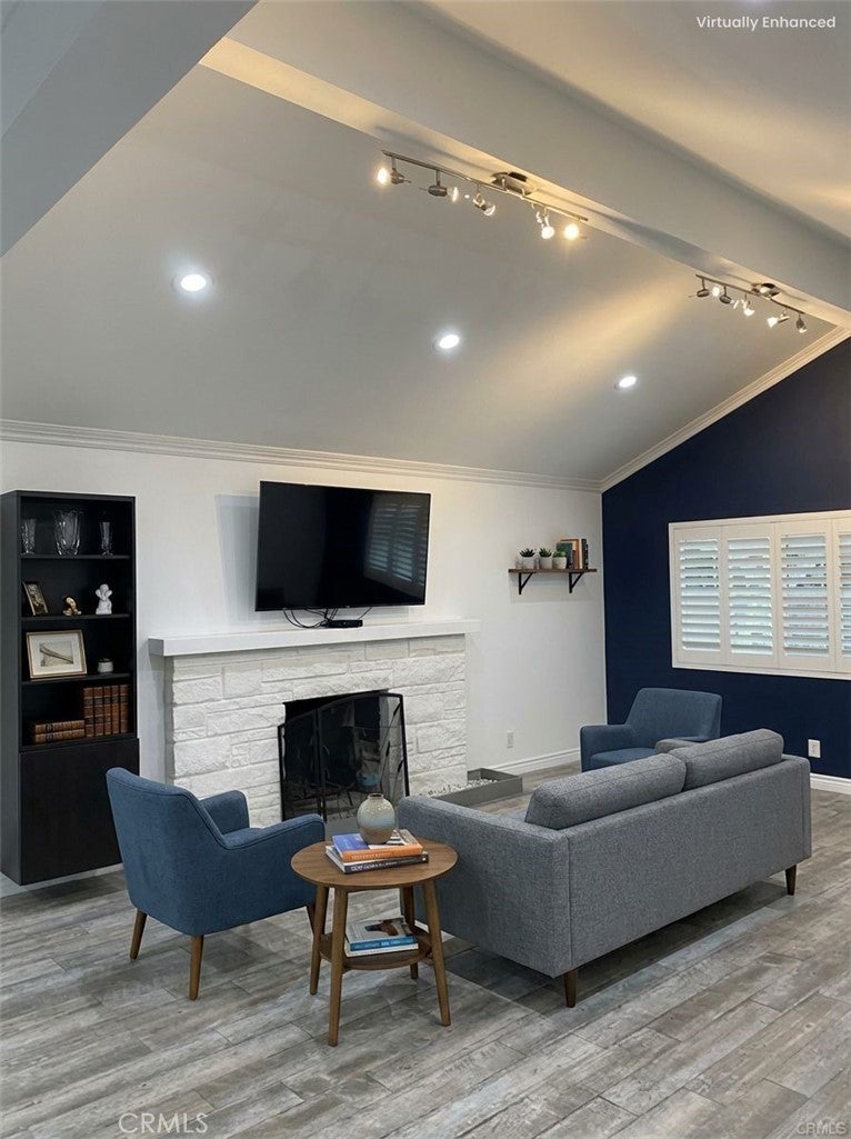 Photo of Listing #SR26065176