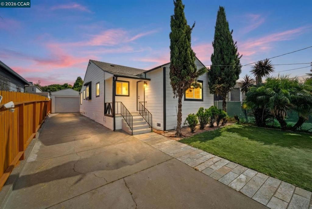 Photo of Listing #41128648